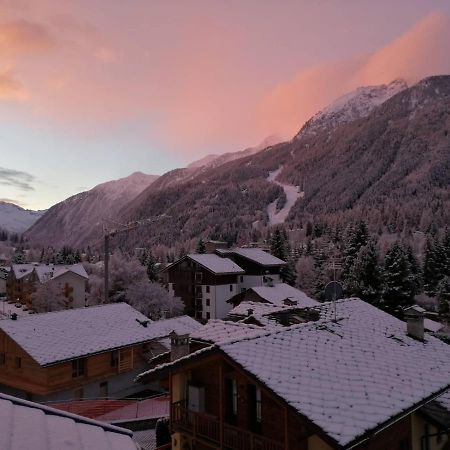 Chalet Monterosa Грессоне-Сен-Жан Экстерьер фото